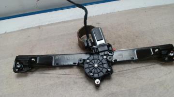 Leve vitre electrique avant droit