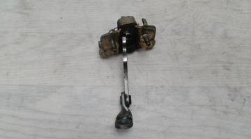 Tirant de porte avant droit