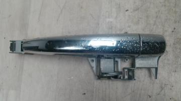 Poignee porte avant droit
