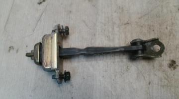 Tirant de porte avant droit