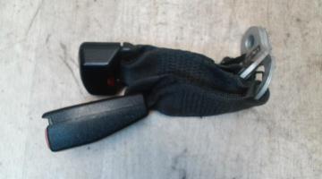 Attache ceinture arriere gauche