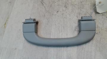 Poignee de maintien avant droit
