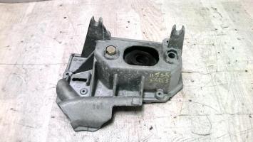Support moteur gauche