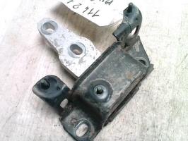 Support moteur gauche