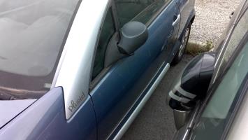Poignee porte avant gauche