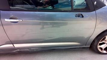 Porte avant droit