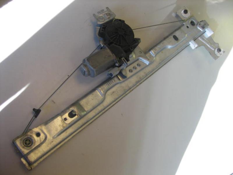 Mecanisme de leve vitre electrique avant droit