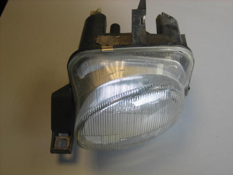 Gruppo ottico anteriore principale sinistro (luci)(faro)