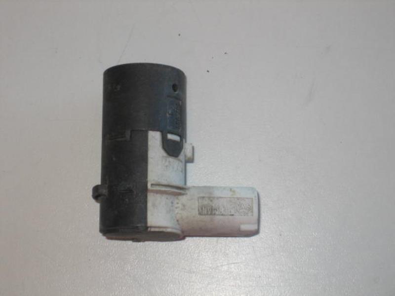 Sensor de ayuda al estacionamiento