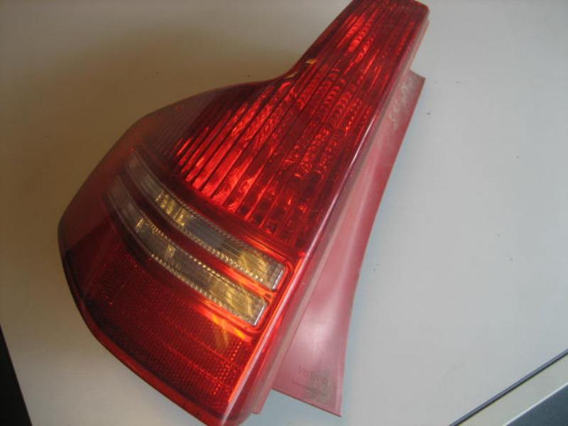Fanale posteriore principale sinistro (luci)