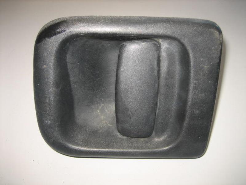 Poignee porte avant gauche