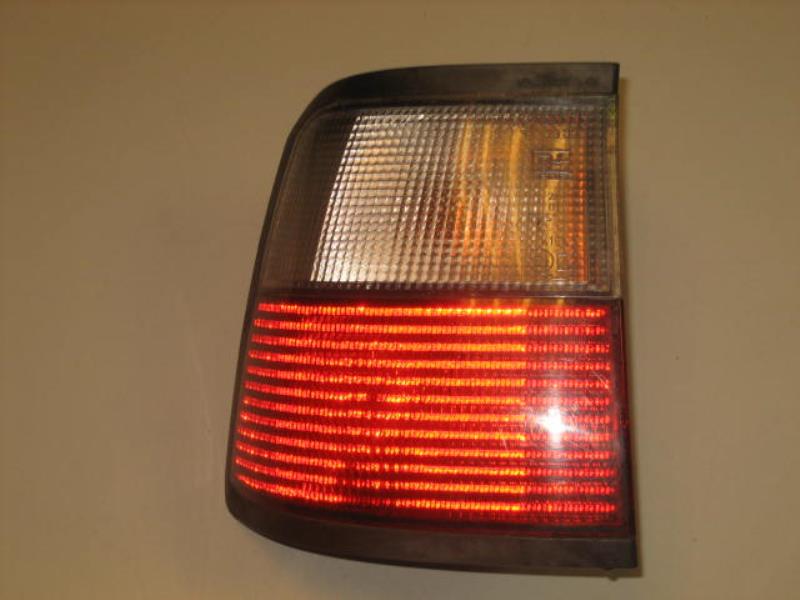 Fanale posteriore principale sinistro (luci)