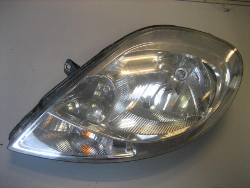 Gruppo ottico anteriore principale sinistro (luci)(faro)