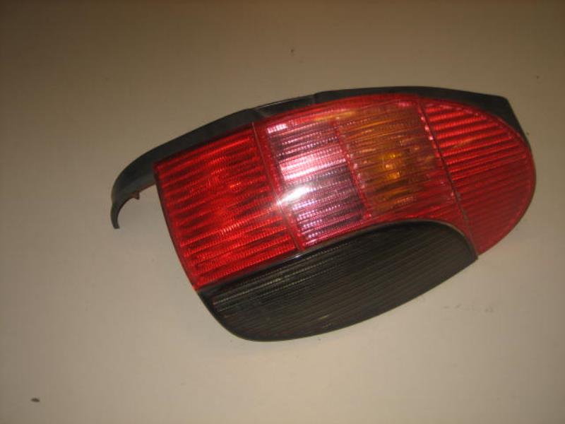 Fanale posteriore principale destro (luci)