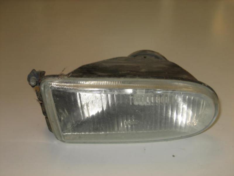 Fendinebbia sinistro (luce)