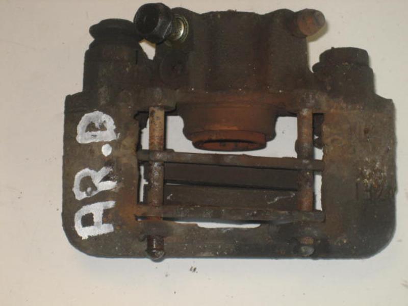 Etrier arriere droit (freinage)