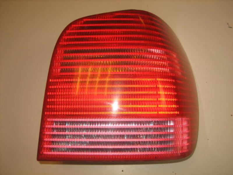 Fanale posteriore principale destro (luci)