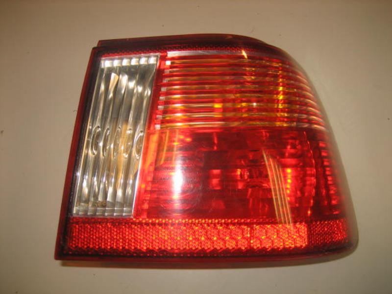 Fanale posteriore principale destro (luci)