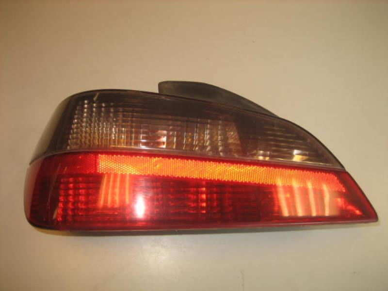 Fanale posteriore principale sinistro (luci)