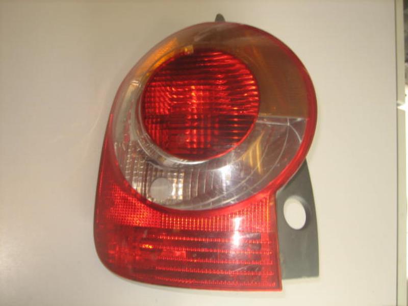 Fanale posteriore principale sinistro (luci)