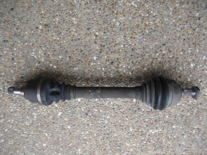 Cardan gauche (transmission)
