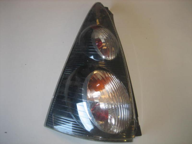 Fanale posteriore principale sinistro (luci)