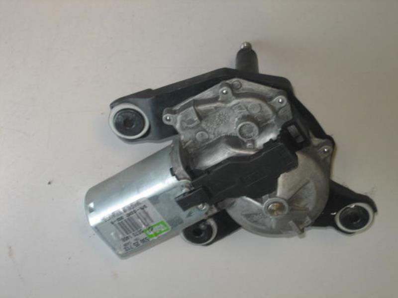 Moteur essuie glace arriere