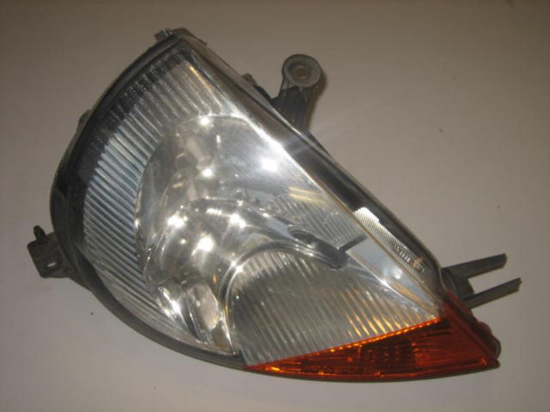 Gruppo ottico anteriore principale destro (luci)(faro)