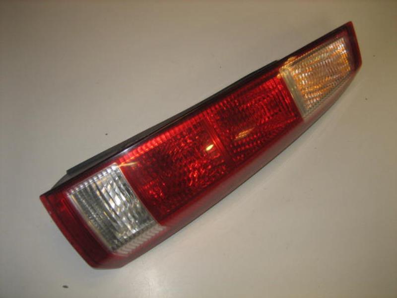 Fanale posteriore principale destro (luci)