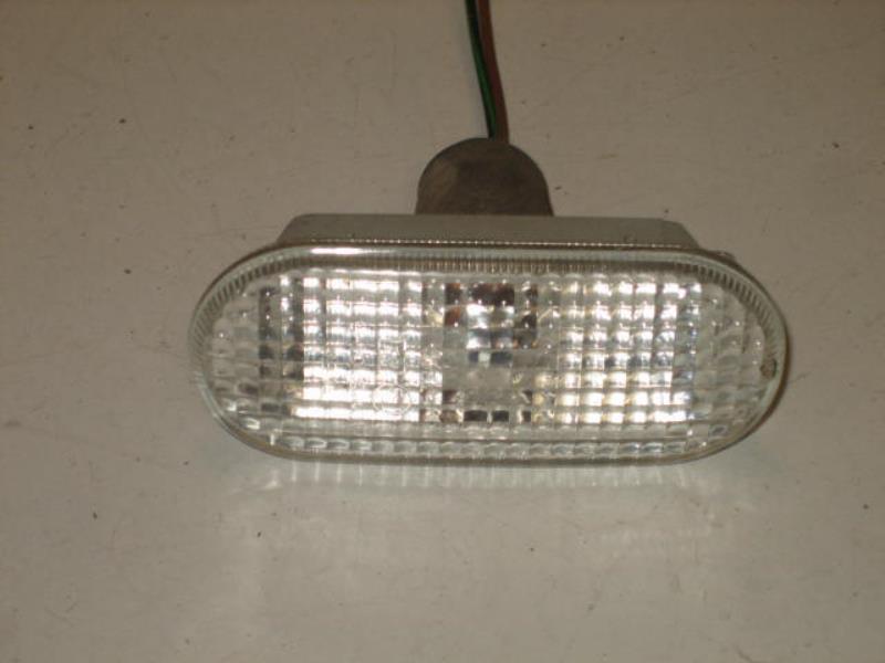 Repetidor intermitente delantero derecho (luces)