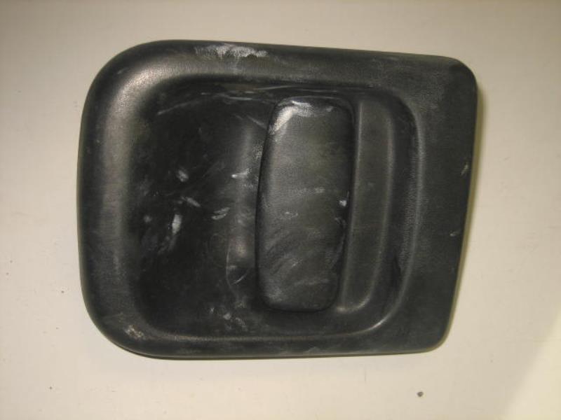 Poignee porte avant droit