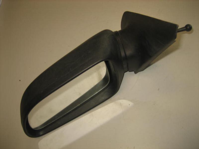 Retrovisor izquierdo
