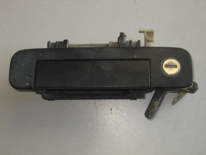 Poignee porte avant gauche