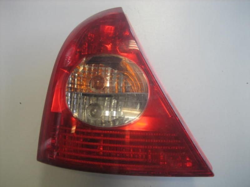 Fanale posteriore principale sinistro (luci)