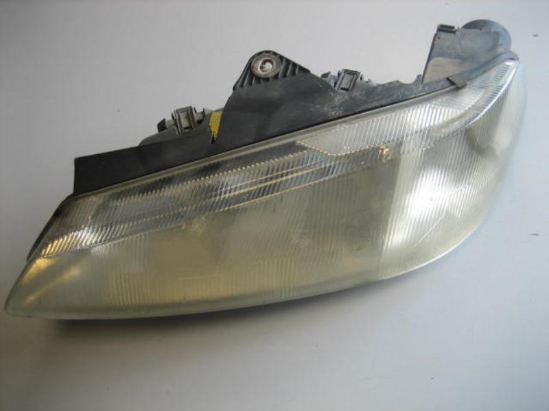 Gruppo ottico anteriore principale sinistro (luci)(faro)