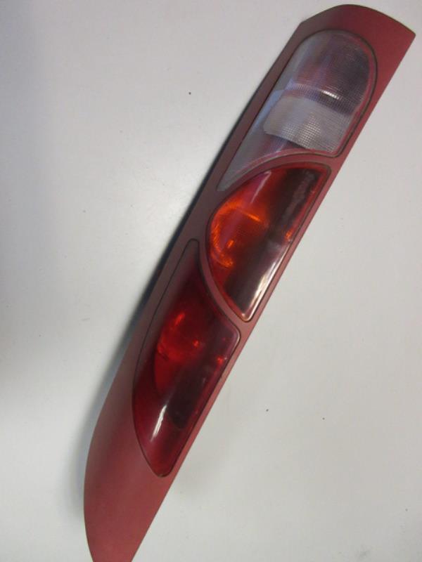 Fanale posteriore principale destro (luci)