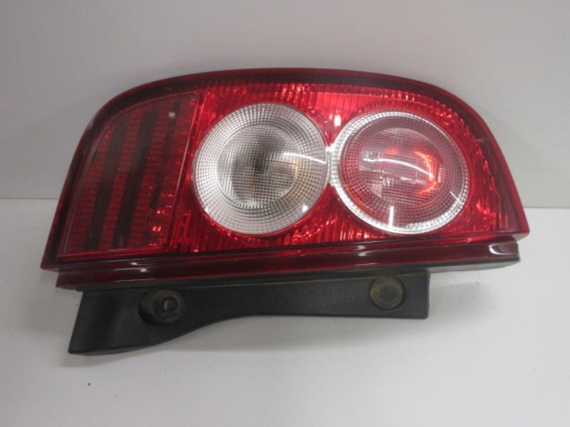 Fanale posteriore principale sinistro (luci)