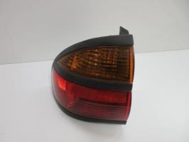 Fanale posteriore principale sinistro (luci)