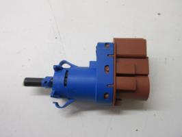 Contactor giratorio