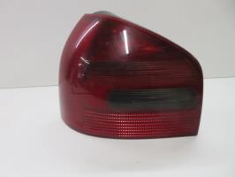 Fanale posteriore principale sinistro (luci)