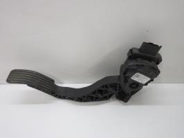 Pedale acceleratore
