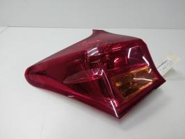 Fanale posteriore principale sinistro (luci)