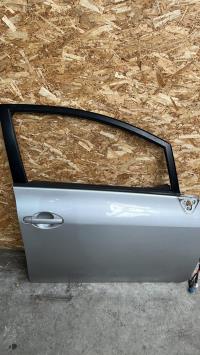 Porte avant droit