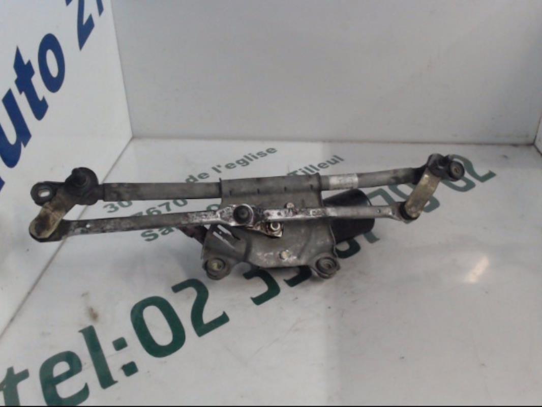 Moteur essuie glace avant