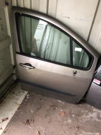 Porte avant droit