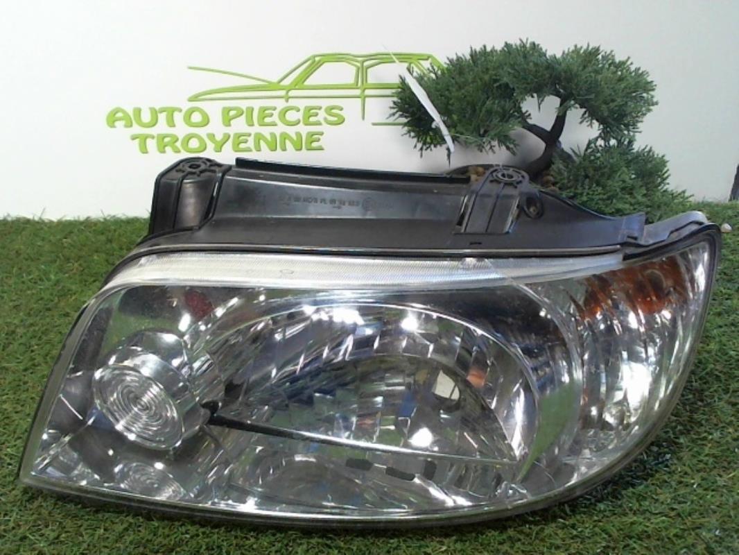 Gruppo ottico anteriore principale sinistro (luci)(faro)