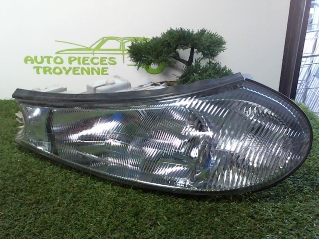 Gruppo ottico anteriore principale sinistro (luci)(faro)