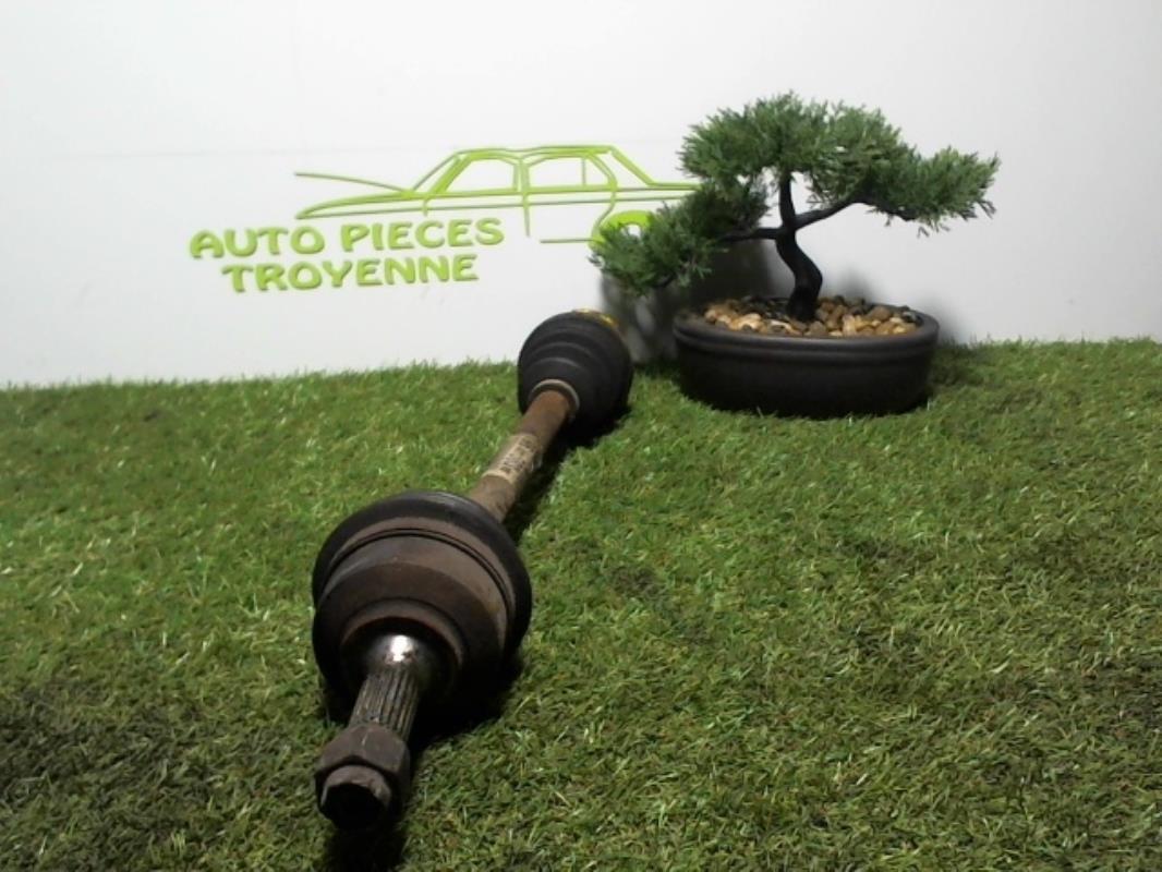 Cardan gauche (transmission)