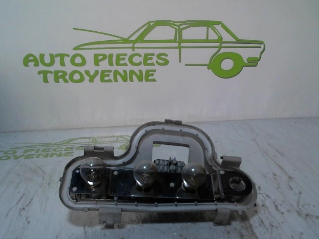 Base portalampade fanale posteriore destro