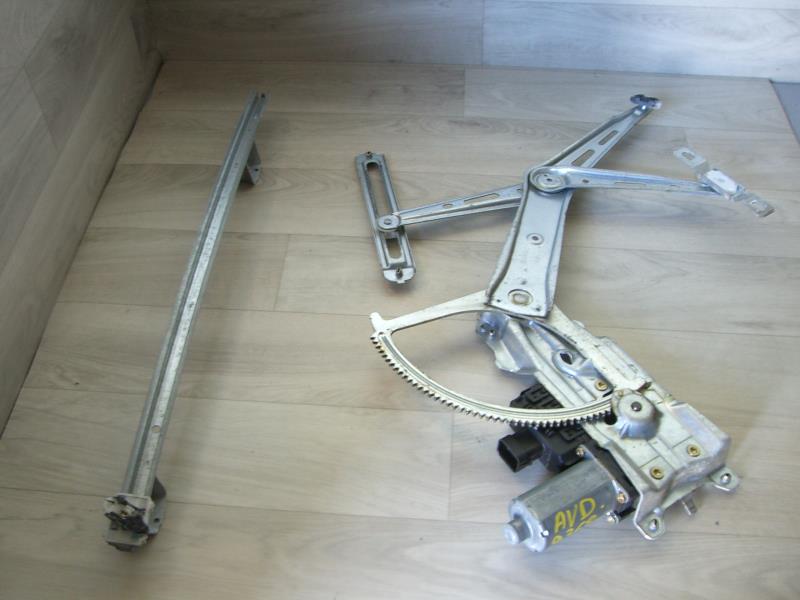 Leve vitre electrique avant droit